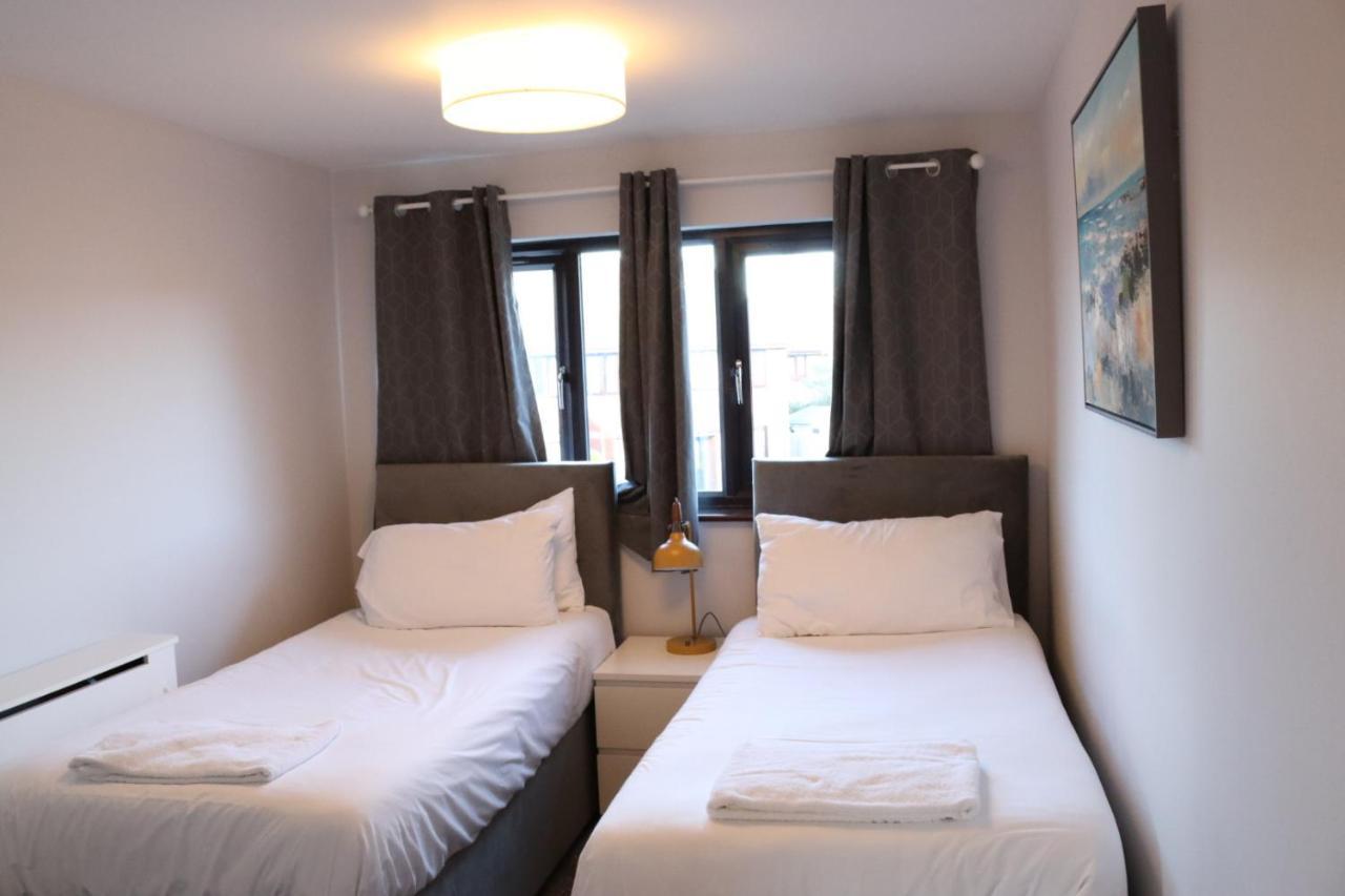 Garland Modern Apartment With Private Garden & Parking Dartford 5 מראה חיצוני תמונה