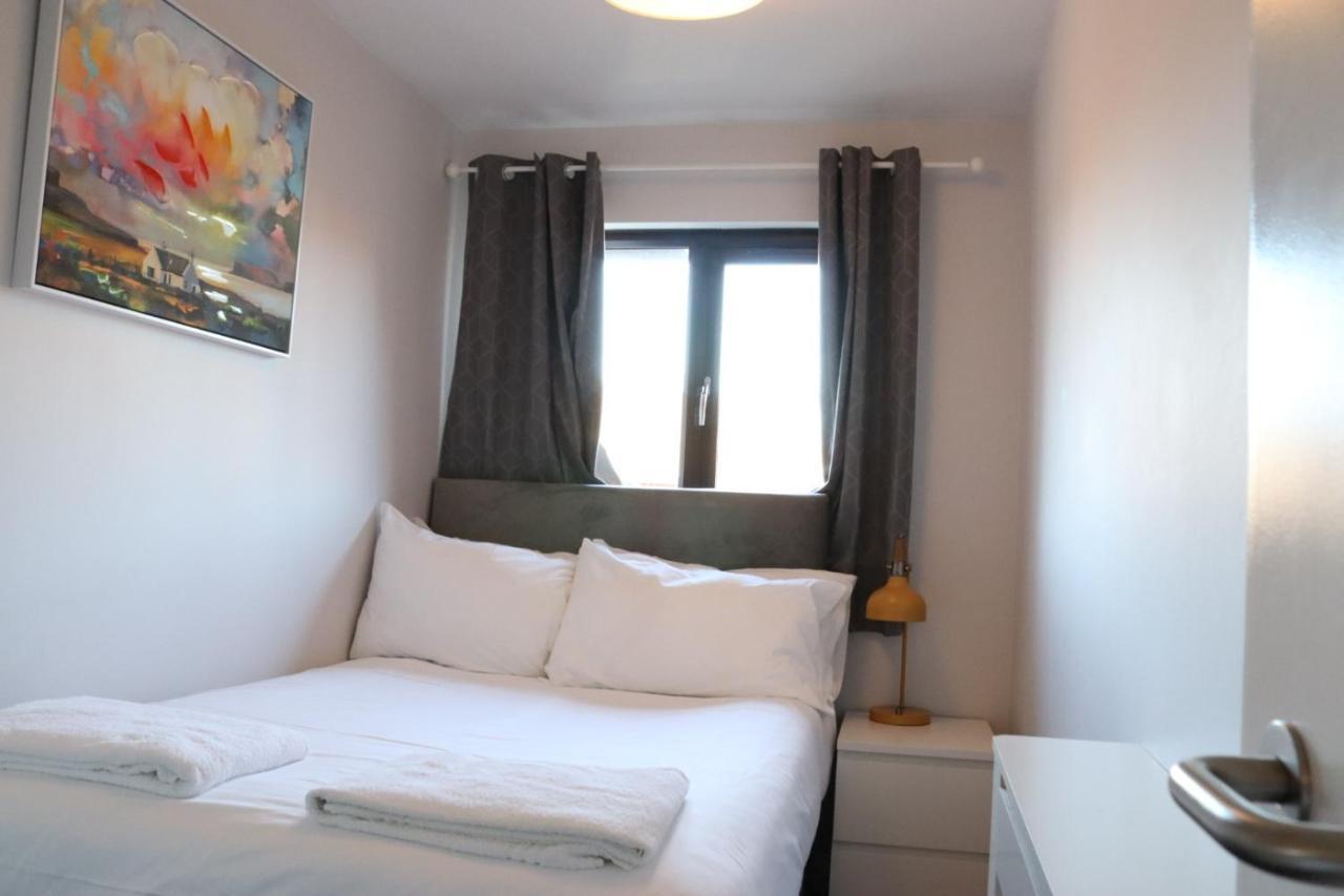 Garland Modern Apartment With Private Garden & Parking Dartford 5 מראה חיצוני תמונה