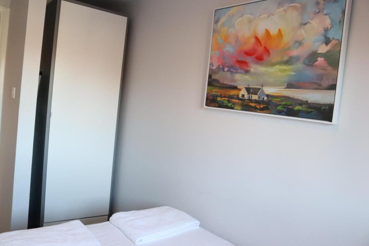 Garland Modern Apartment With Private Garden & Parking Dartford 5 מראה חיצוני תמונה