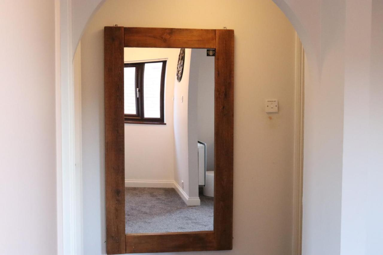 Garland Modern Apartment With Private Garden & Parking Dartford 5 מראה חיצוני תמונה